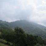 Blick hinauf zum Monte Bisbino. Schade das Wetter spielte nicht mit. Es war besseres Wetter angesagt