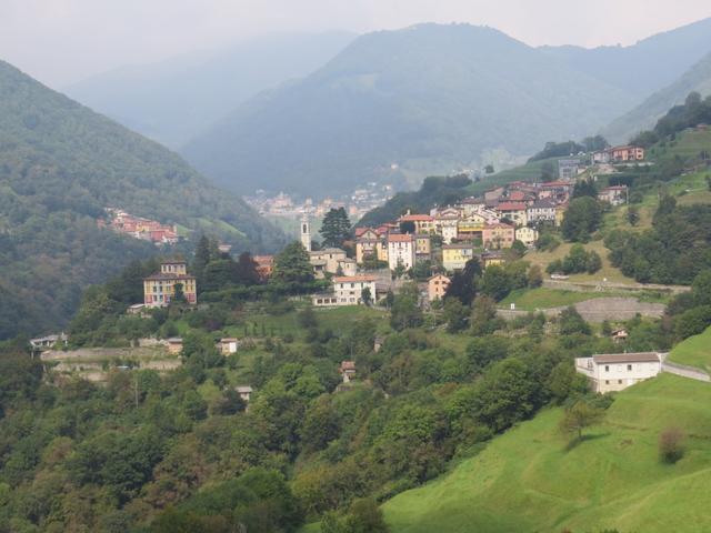 Blick auf Bruzella und das Valle di Muggio