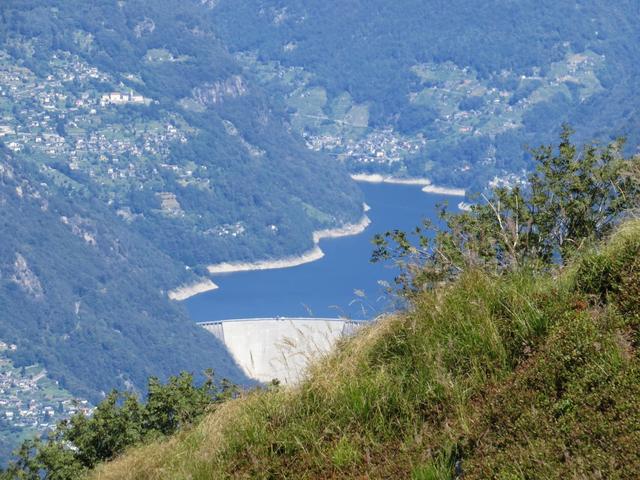 Blick auf den Stausee Lago di Vogorno