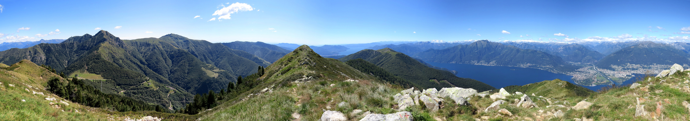 super schönes Breitbildfoto vom Monte Gambarogno aus gesehen