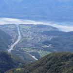 Blick auf das Maggiadelta. Links Locarno, rechts Ascona