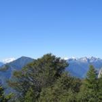 links das Monte Rosa Massiv. Rechts Alphubel, Täschhorn, Dom und Fletschhorn