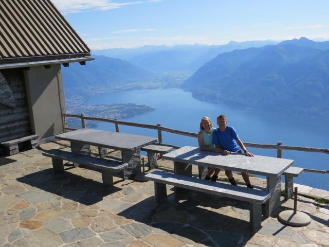 zuerst legten wir aber bei dieser schönen Hütte eine Pause ein