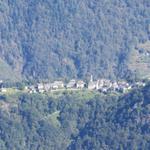 Blick nach Rasa. Das schöne Dorf haben wir besucht, als wir die Wanderung auf den Pizzo Leone durchgeführt haben