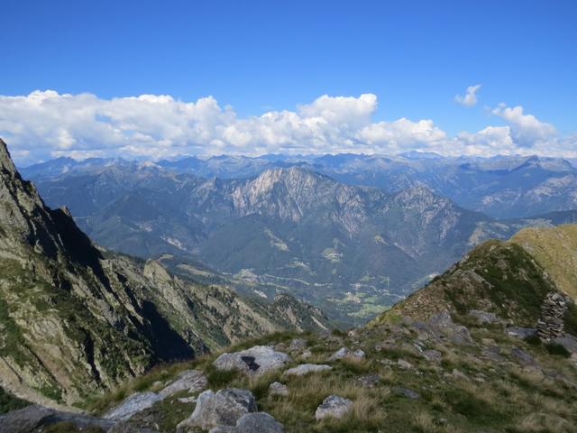 Blick in das Centovalli und zum Pizzo Ruscada. Dort oben waren wir auch schon