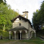 die kleine Kirche Madonna della Segna liegt in einem schönen Kastanienwald