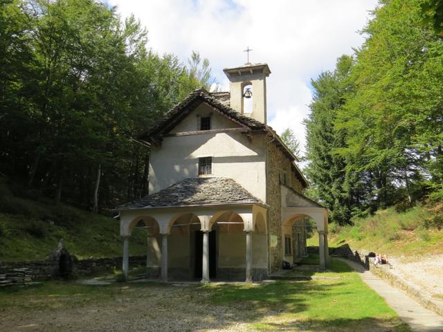 wir haben wieder die schöne kleine Kirche Madonna della Segna erreicht. Ein Besuch ist empfehlenswert