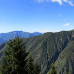 sehr schönes Breitbildfoto mit Blick ins Valle di Sementina