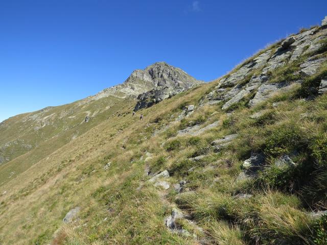 der Bergpfad ist immer noch gut ersichtlich