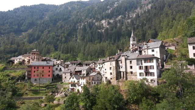 wir sind wieder in Fusio und besuchen das sehr schöne Dorf