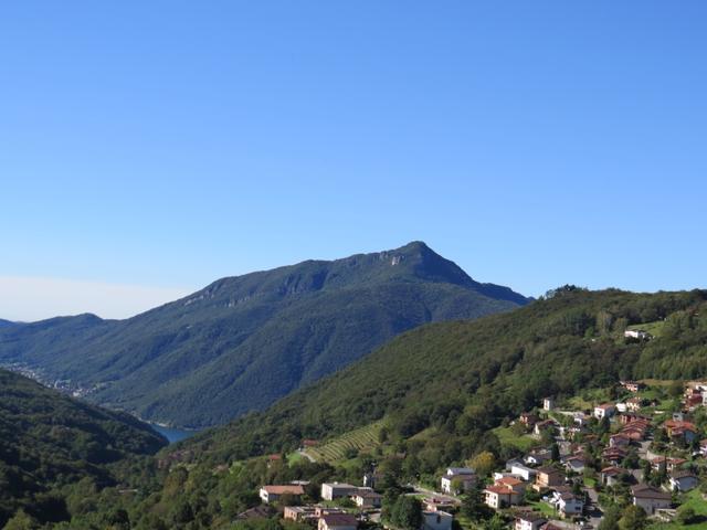 Blick Richtung Monte San Giorgio. Dort oben waren wir auch schon