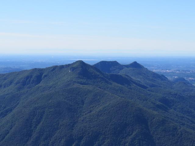 Blick Richtung Monte San Giorgio. Dort oben waren wir auch schon