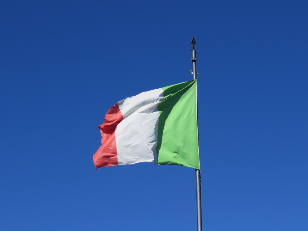 ja der Sighignola befindet sich auf italienischem Hoheitsgebiet