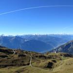 schönes Breitbildfoto mit Blick auf die Torrentalp, Torrenthotel und Rinderhütte