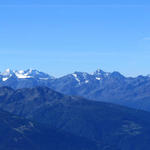 super schönes Breitbildfoto. Links La Dent Blanche, Mitte Le Grand Combin, Rechts Monte Rosa