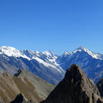 einfach Traumhaft dieses Breitbildfoto mit Blick Richtung Lötschental