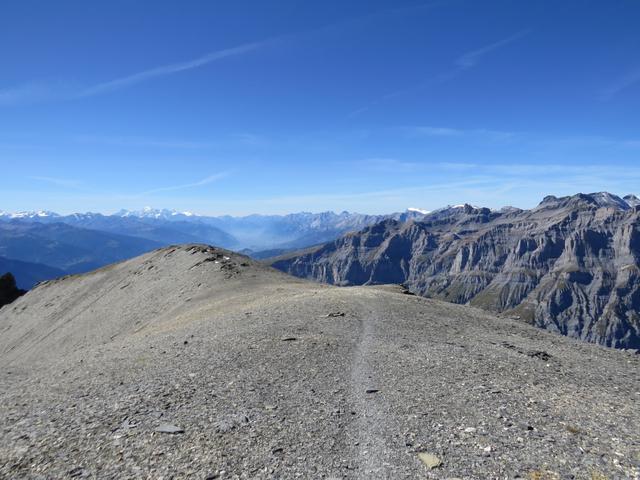 der Abstieg erfolgt auf dem Anstiegsweg