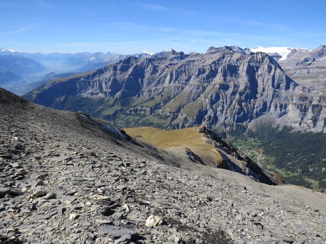 gut ersichtlich der Gratweg den wir beim Aufstieg und nun beim Abstieg erwandern