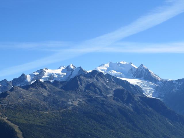 Blick auf Balfrin und auf das Mischabel Massiv mit Dom und Riedgletscher