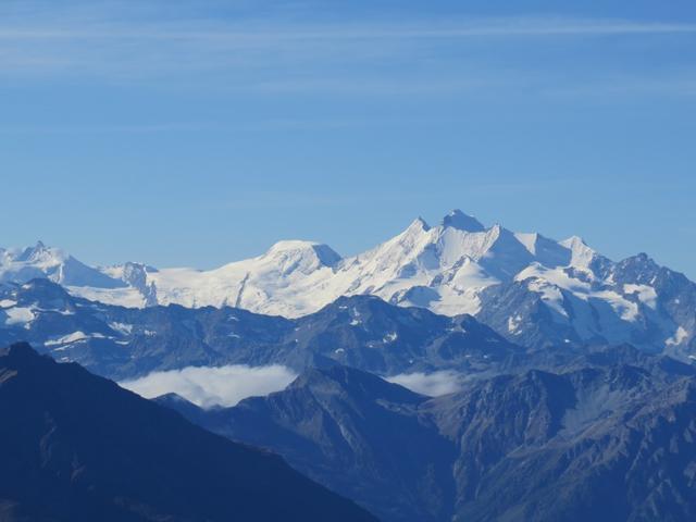 Blick Richtung Allalinhorn, Albhubel, Dom, Mischabel-Massiv und Balfrin