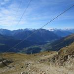 von Furggulti 2564 m.ü.M. sind wir mit der Sesselbahn hinabgeschwebt nach Flesche