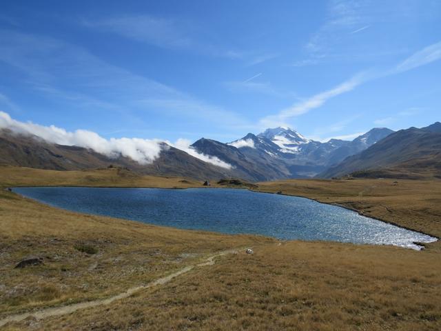 Blick zurück zum Gibidumsee, und das Fletschhorn mit dem Senggchuppa