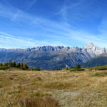 schönes Breitbildfoto mit Blick zum Bietschhorn. Mit dieser Aussicht haben wir hier die Mittagspause eingelegt