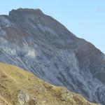 Blick zum Gross Schiahorn und der Serpentinenweg der zum Gipfel hinaufführt. Dort oben waren wir auch schon