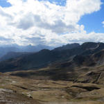 schönes Breitbildfoto mit Blick Richtung Mederger Flue und Schwifurgga