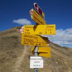 Wegweiser bei der Chörbschhornhütte 2575 m.ü.M.