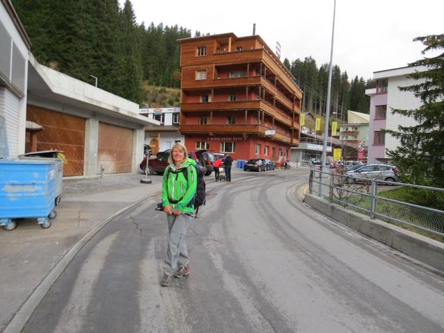 bei wechselhaftem Wetter verlassen wir das Hotel Vetter in Arosa 1739 m.ü.M.