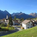 Blick auf das schöne Engadiner Dorf Ftan