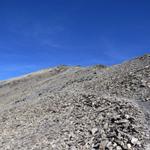 der Bergweg ist trotz dem kiesigem und gerölligem Untergrund meistens gut ersichtlich