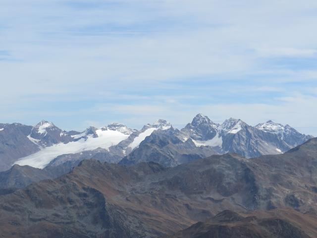 Blick in das Silvrettagebiet mit Silvrettagletscher und Piz Buin