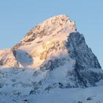 Frühmorgens Blick aus dem Fenster und zum Piz Platta