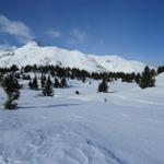 bei den mit Schnee zugedeckten Lais da Flix 1966 m.ü.M.