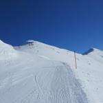 auf ca. 2488 m.ü.M. zweigt der Schneeschuhtrail von der Skipiste rechts ab
