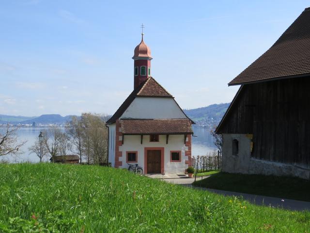 die kleine Kapelle von Buonas 430 m.ü.M. ist ein Besuch wert