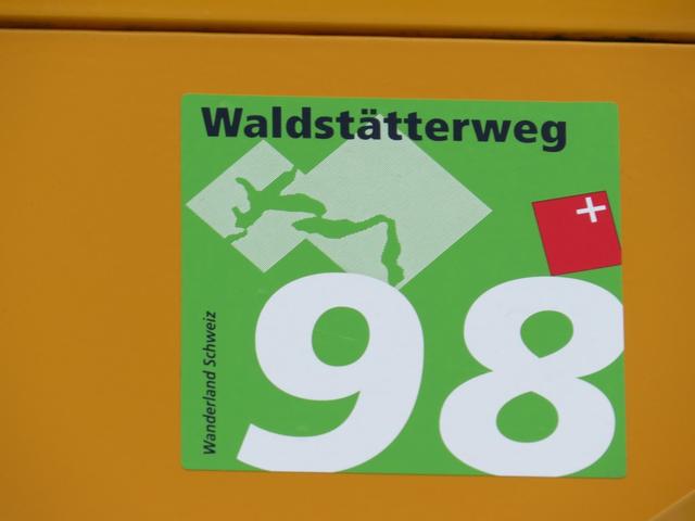 wir befinden uns auf dem Waldstätterweg