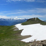 schönes Breitbildfoto, kurz nach dem Übergang aufgenommen. In der Bildmitte, das Weisshorn