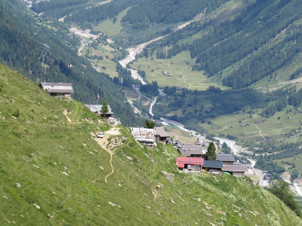 auf der Restialp ist eine Einkehrmöglichkeit vorhanden