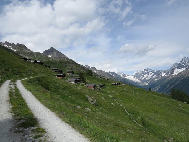 wir erreichen die kleine Walsersiedlung Stafel kurz vor der Lauchernalp