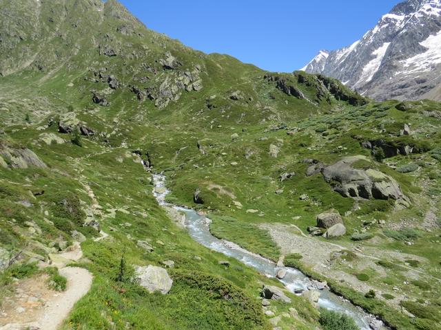 bei Punkt 2108 m.ü.M. überqueren wir den Anunbach