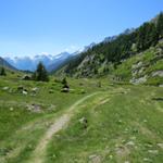 vorbei am schönen Grundsee 1837 m.ü.M.