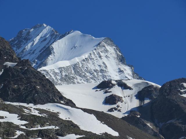 Blick hinauf zum Bietschhorn. Morgen geht es zur Bietschhornhütte