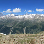 sehr schönes Breitbildfoto, mit Blick auf die gegenüberliegende Talseite. Links das Balmhorn