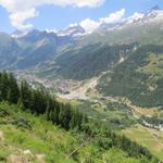 Blick von Punkt 1749 m.ü.M. in das Lötschental und nach Wiler