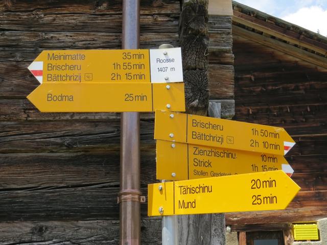 Wegweiser bei Roosse 1407 m.ü.M.