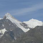 Blick zum Gipfel vom Weisshorn ganz links, Brunegghorn und Bishorn