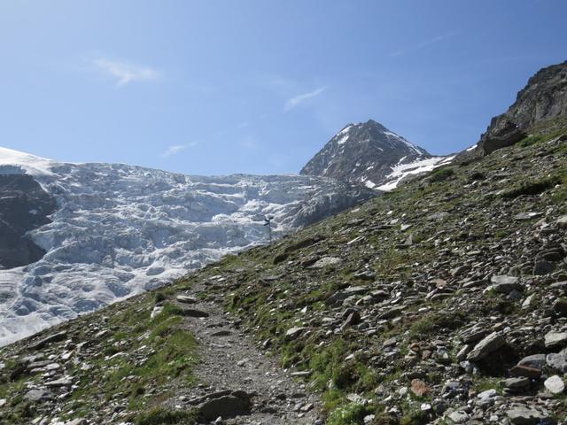 kurz vor der Weggabelung Punkt 2707 m.ü.M.